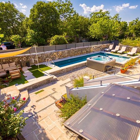 Villa Hrustika - Heated Pool, Jacuzzi & Sauna Gabonjin Εξωτερικό φωτογραφία