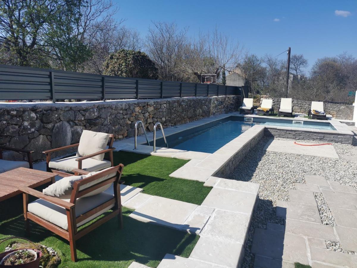 Villa Hrustika - Heated Pool, Jacuzzi & Sauna Gabonjin Εξωτερικό φωτογραφία