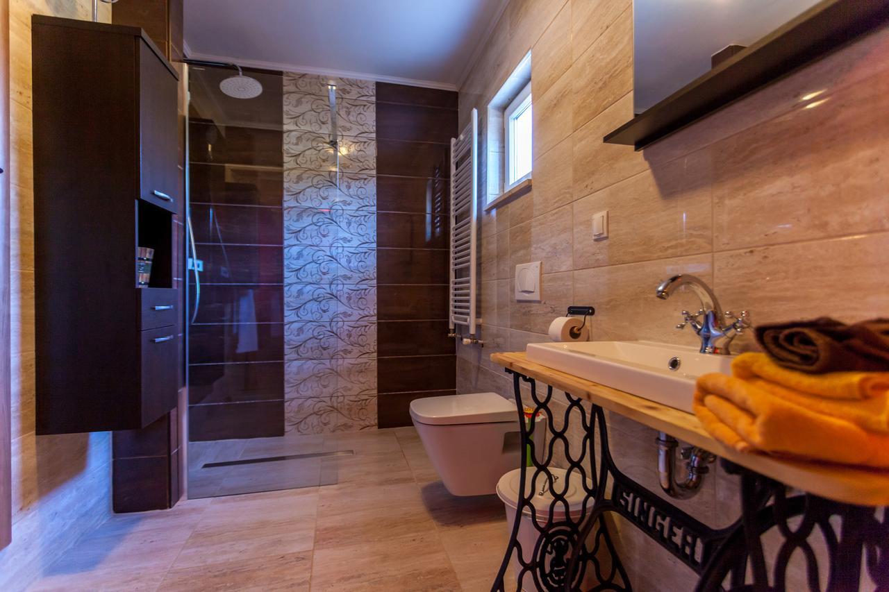 Villa Hrustika - Heated Pool, Jacuzzi & Sauna Gabonjin Εξωτερικό φωτογραφία